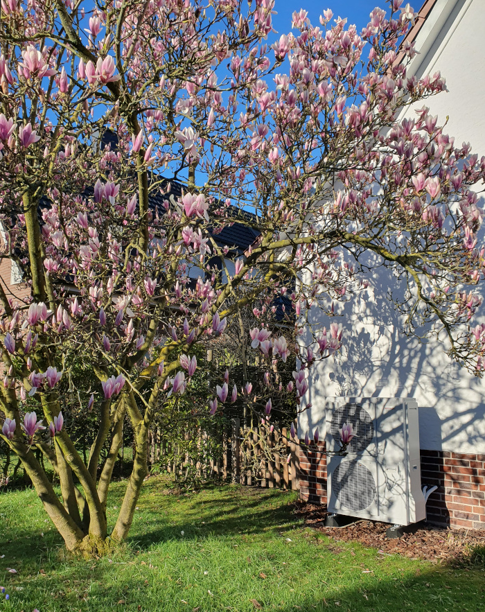 Waermepumpe/Luft-Waermepumpe Weishaupt 10-kw Aussengeraet Rheda Wiedenbrueck